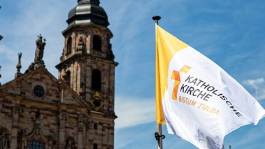 Evangelische und katholische Kirchen äußern sich zur Hessenwahl