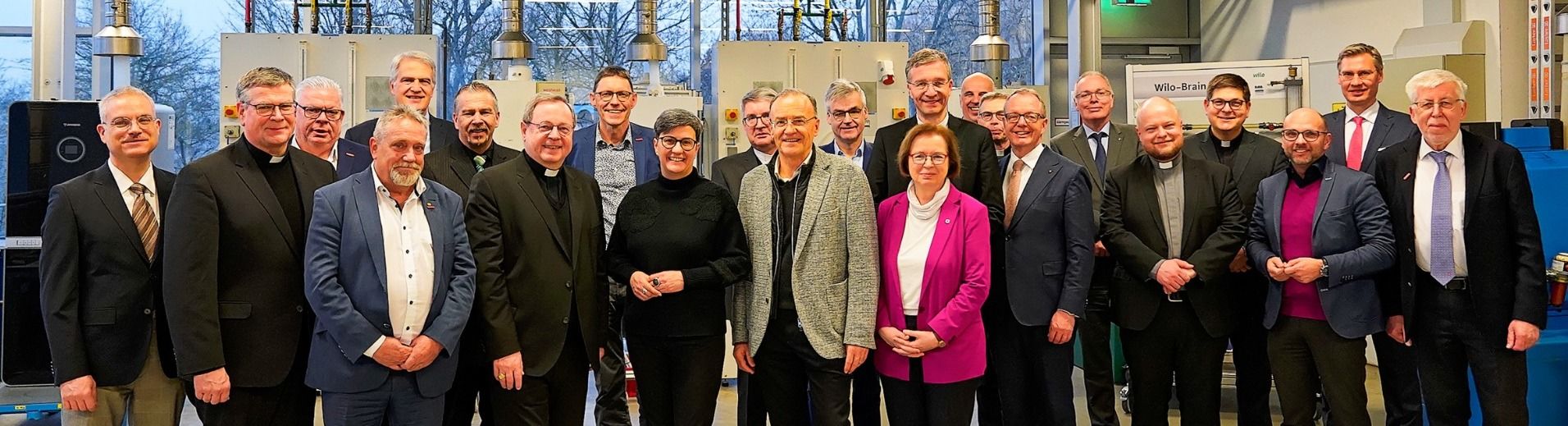 Gemeinsam zum gesellschaftlichen Zusammenhalt beitragen: Spitzenvertreter von Kirchen und Handwerk in Hessen trafen sich zum freundschaftlichen und konstruktiven Austausch in Wiesbaden. 